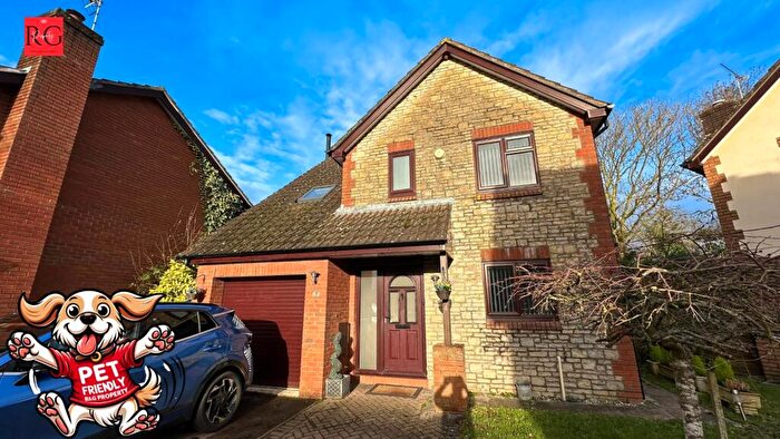 4 Bedroom Detached House To Rent In Gifford Close, Rangeworthy, Bristol, Gloucestershire, BS37