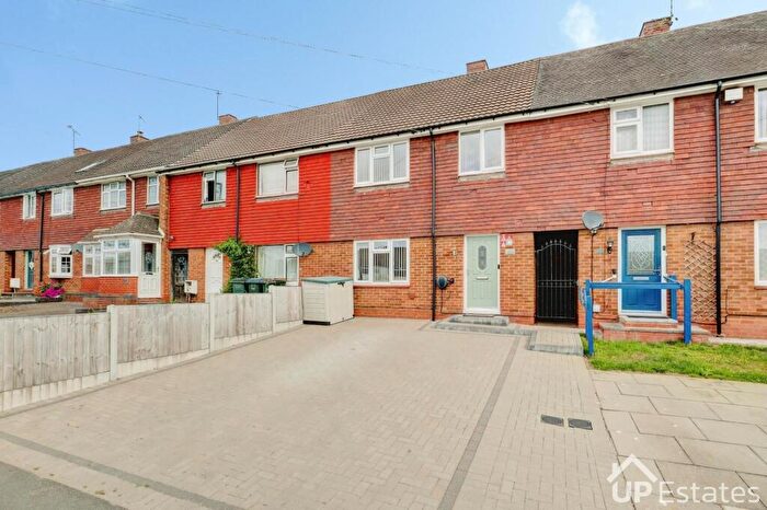 3 Bedroom Terraced House For Sale In Torrington Avenue, Coventry, CV4