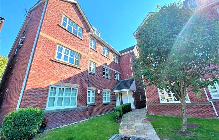2 Bedroom Flat For Sale In Ellesmere Green, Eccles, M30