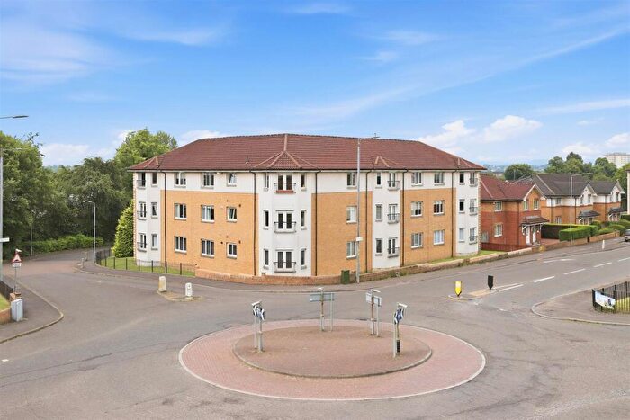 2 Bedroom House For Sale In Queen Elizabeth Court, Clydebank, G81