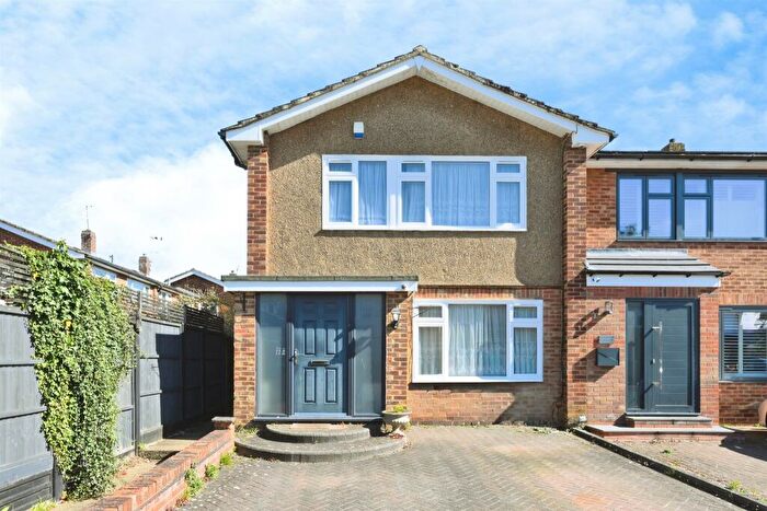 3 Bedroom End Of Terrace House For Sale In Sawells, Broxbourne, EN10