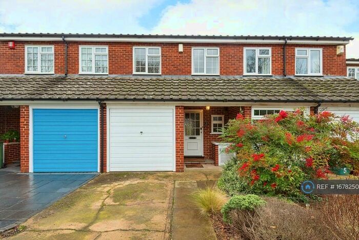 3 Bedroom Terraced House To Rent In Roberts Close, Sutton, SM3