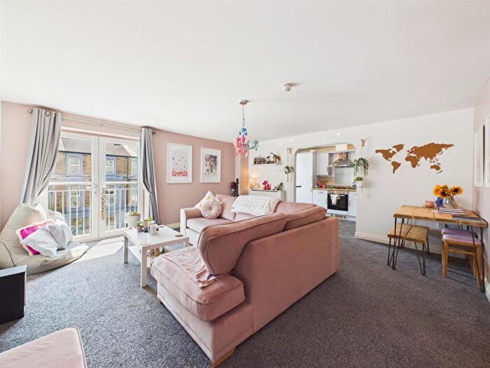 2 Bedroom Flat For Sale In Euston Road, Morecambe, LA4