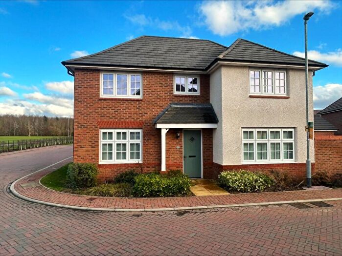 4 Bedroom Detached House For Sale In Goodwood Avenue, Parklands, Northampton, NN3