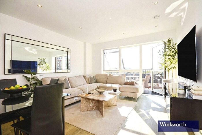 1 Bedroom Flat For Sale In Lyon Road, Harrow, Middlesex, HA1