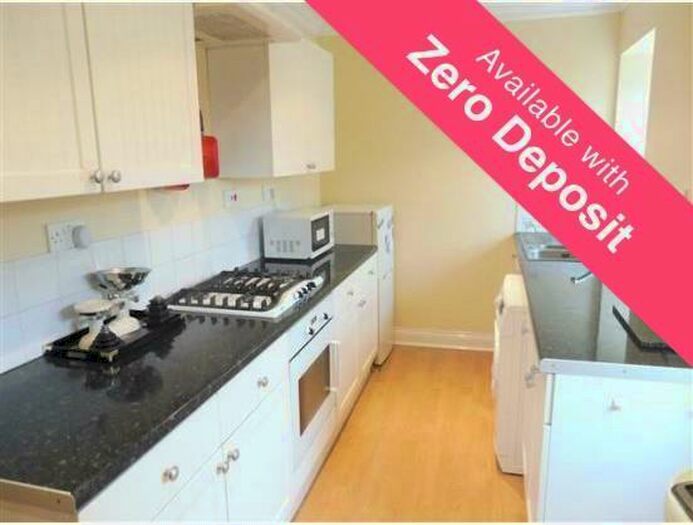2 Bedroom Apartment To Rent In Washington Road, Portsmouth, PO2