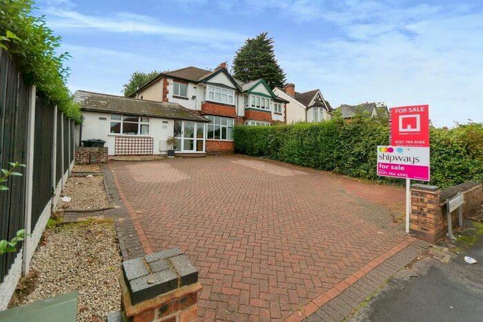 3 Bedroom House To Rent In Solihull Lane, Birmingham, B28