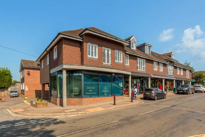 2 Bedroom Flat To Rent In Church Street Rudgwick, RH12