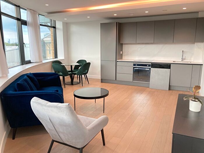 1 Bedroom Flat To Rent In Syon Lane, Isleworth, TW7