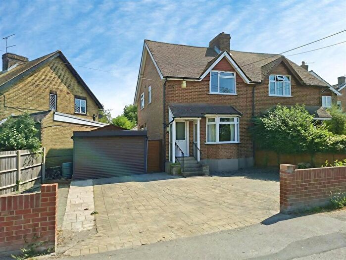 3 Bedroom Semi-Detached House For Sale In The Street, Bredhurst, Gillingham, ME7