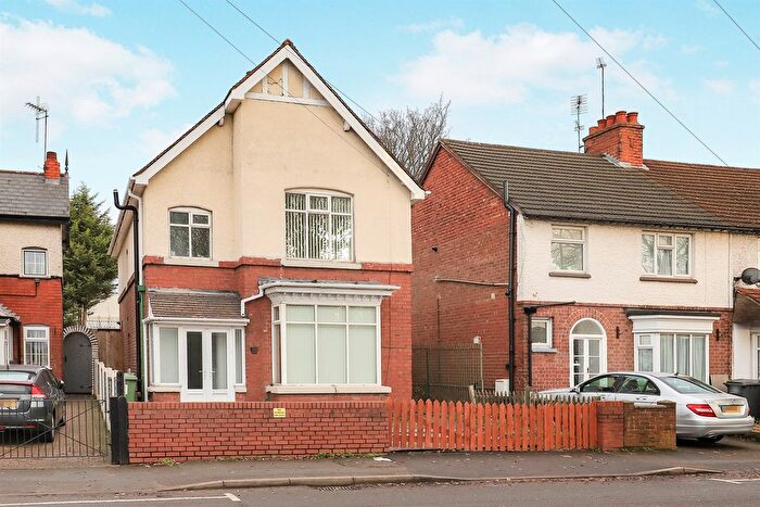 3 Bedroom Detached House For Sale In Park Lane, Fallings Park, Wolverhampton, WV10