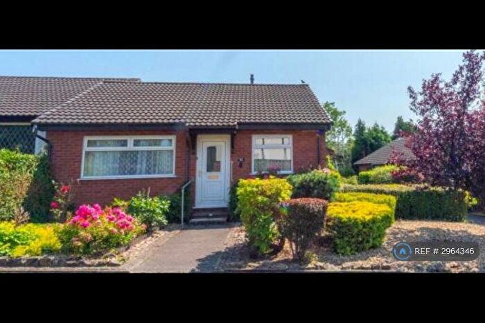 2 Bedroom Bungalow To Rent In Highbank, Blackburn, BB1