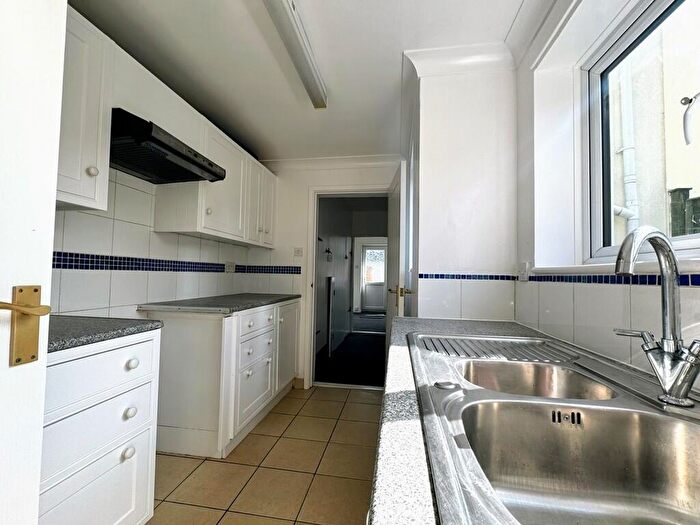 2 Bedroom Cottage To Rent In Long Road, Lowestoft, NR33