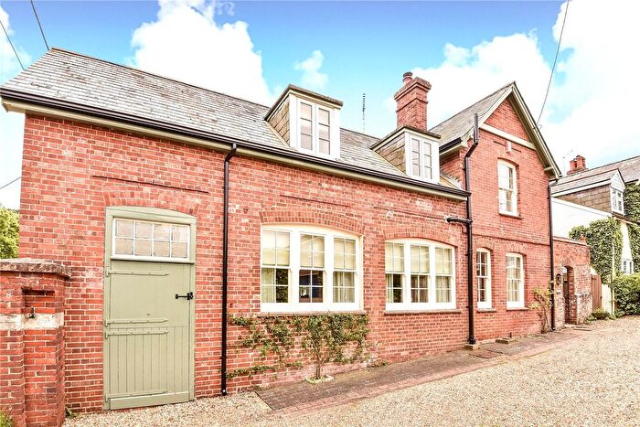 3 Bedroom Detached House For Sale In Bishops Sutton Road, Bishop's Sutton, Alresford, SO24