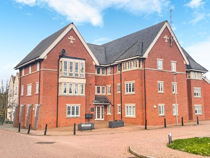 2 Bedroom Apartment For Sale In Lundy Walk, Bletchley, Milton Keynes, MK3