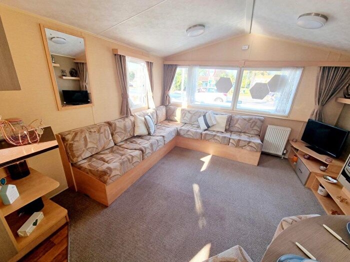 2 Bedroom Park Home For Sale In Dawlish Sands Holiday Park, EX7