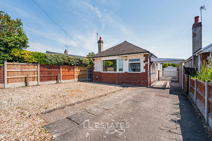2 Bedroom Detached Bungalow For Sale In Bryn Cwnin Road, Rhyl, LL18