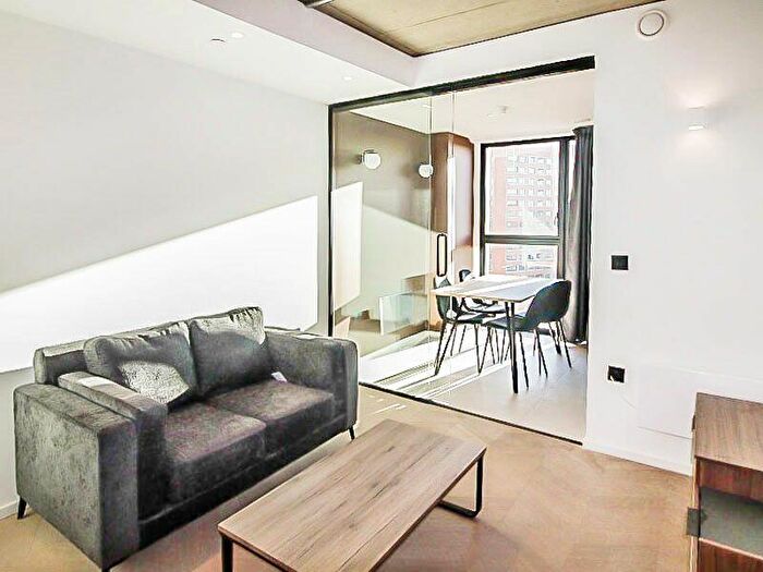 1 Bedroom Apartment To Rent In St Georges Gardens, Spinners Way, Manchester, Gtr.Manchester, M15