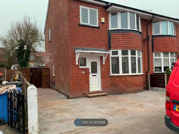 3 Bedroom Semi-Detached House To Rent In Stockport, Stockport SK2