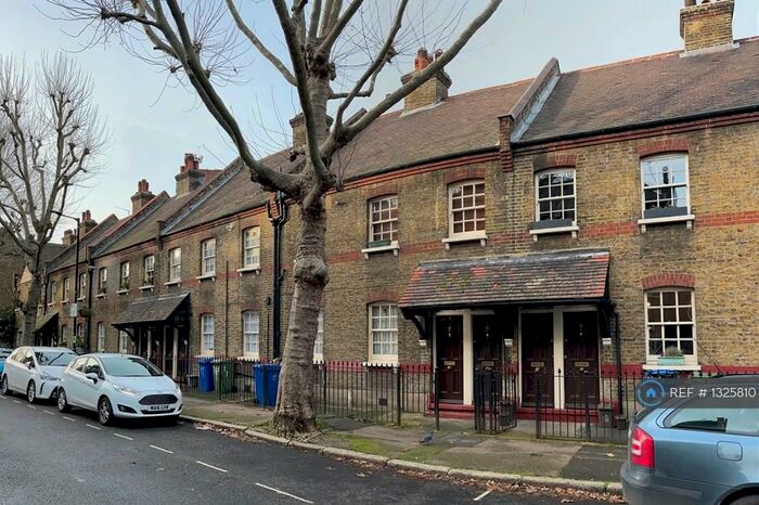 1 Bedroom Flat To Rent In Wooler Street, London, SE17