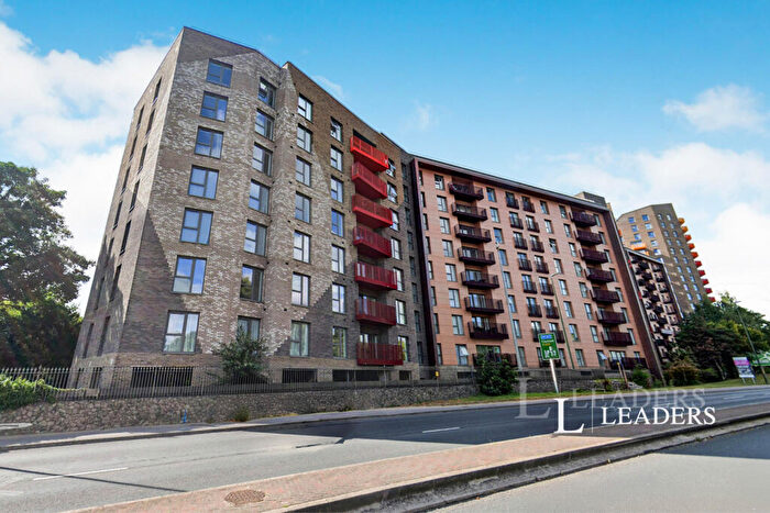 2 Bedroom Flat To Rent In Mill Wood, Maidstone, Kent, ME14