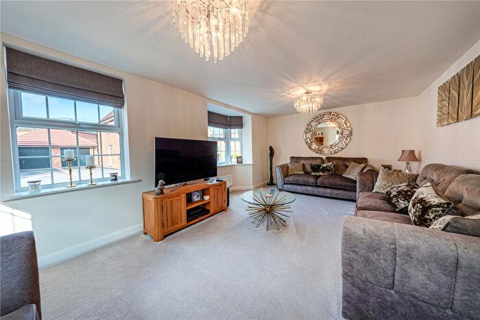 4 Bedroom Detached House For Sale In Collins Grove, Tamworth, Staffordshire, B78