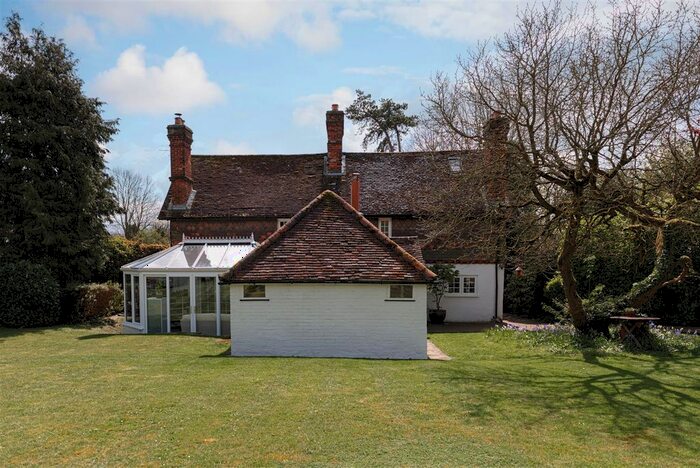 3 Bedroom Detached House For Sale In The Coombe, Betchworth, RH3