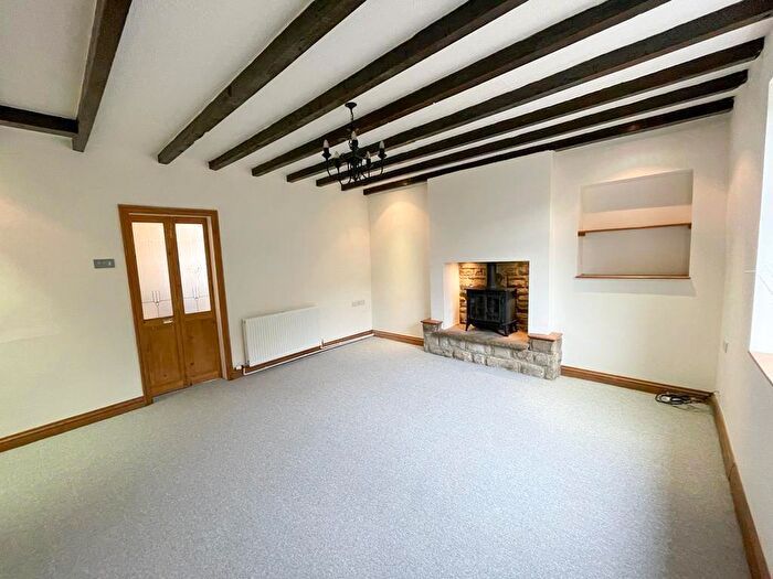 2 Bedroom Cottage For Sale In Mill Street, Cross Hills, BD20