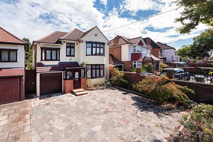 5 Bedroom Detached House For Sale In Danson Road, South Bexleyheath, DA6