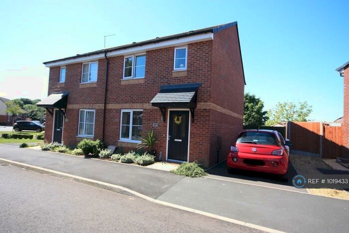 3 Bedroom Semi-Detached House To Rent In Bambury Drive, Talke, Stoke-On-Trent, ST7