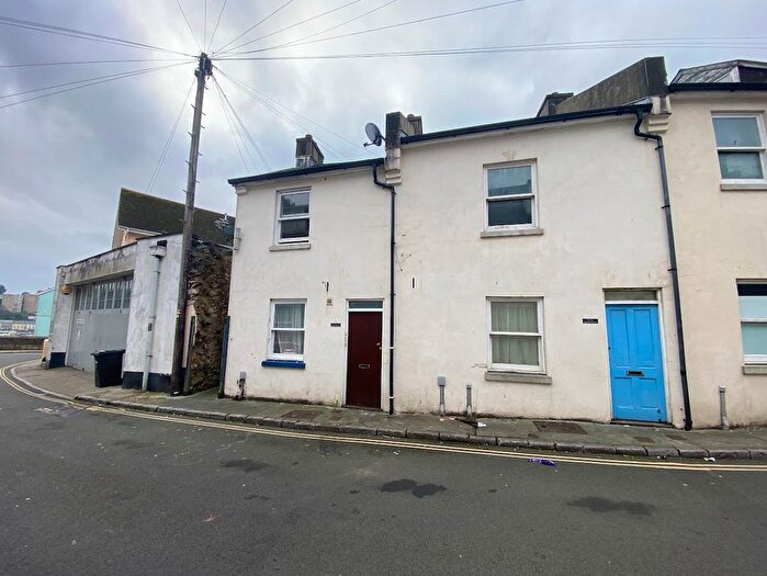 1 Bedroom Flat To Rent In Melville Street, Torquay, TQ2