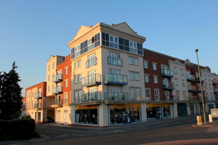 2 Bedroom Apartment To Rent In Woking, GU21