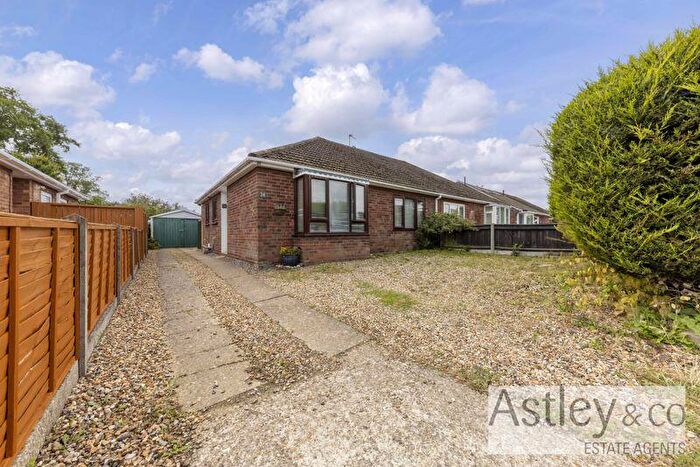 2 Bedroom Semi-Detached Bungalow For Sale In Leveson Road, Sprowston, Norwich, NR7