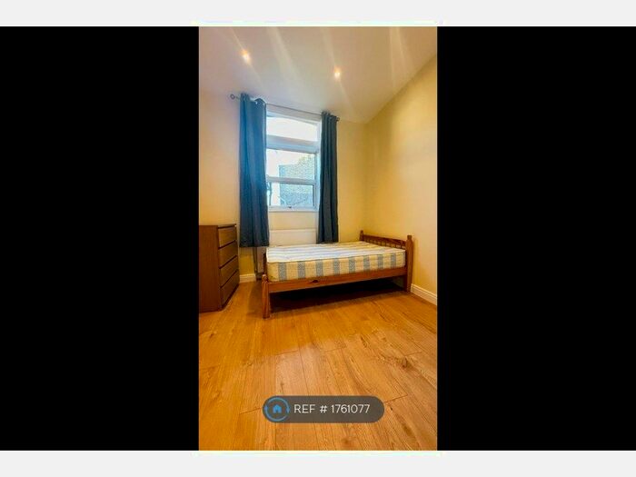 Studio To Rent In Sutherland Avenue, London, W9