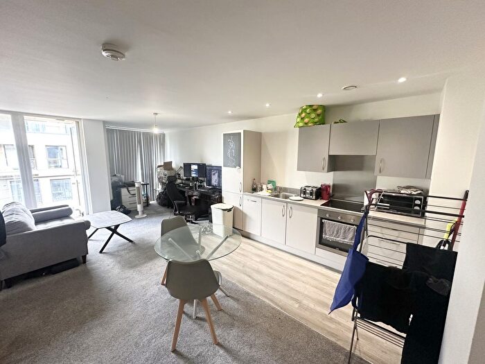 Studio To Rent In Adelphi Street, Salford, M3