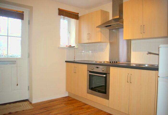 2 Bedroom Town House To Rent In Dairy Way, Kibworth, Leicetser, LE8