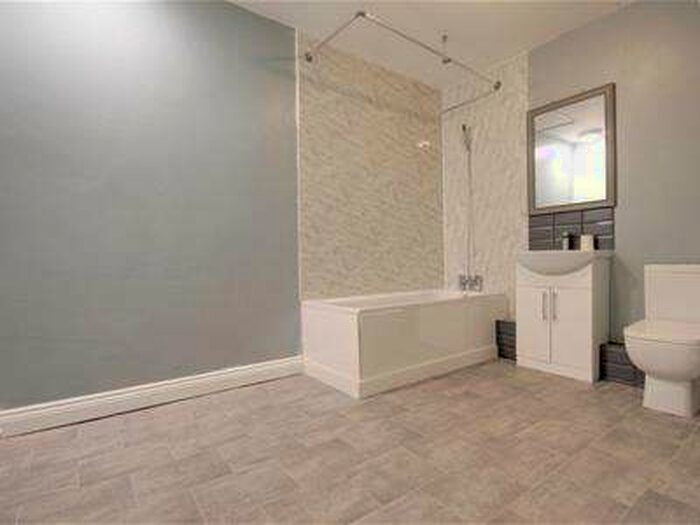 4 Bedroom End Of Terrace House To Rent In Lancaster Road, Edmonton, N18