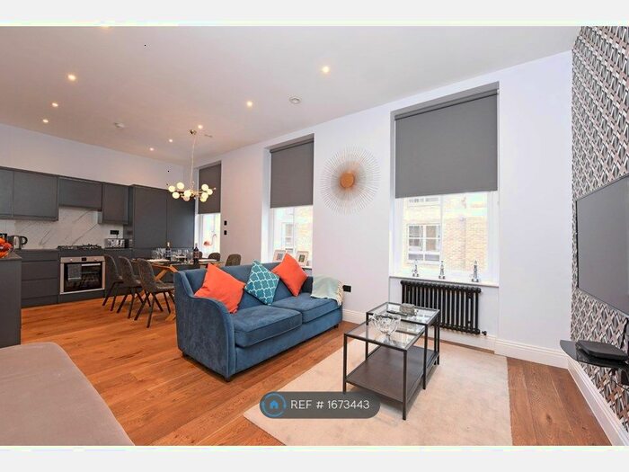 3 Bedroom Flat To Rent In Vauxhall Bridge Road, London, SW1V