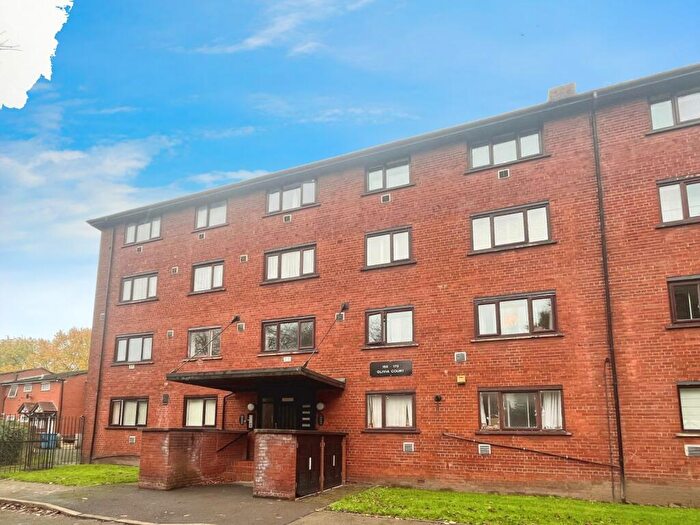 2 Bedroom Apartment For Sale In Asgard Drive, Salford, M5