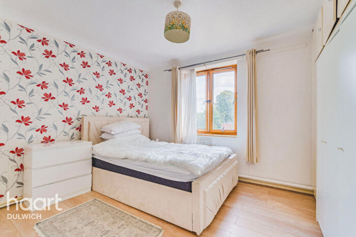 1 Bedroom Flat For Sale In Sydenham Hill, London, SE23