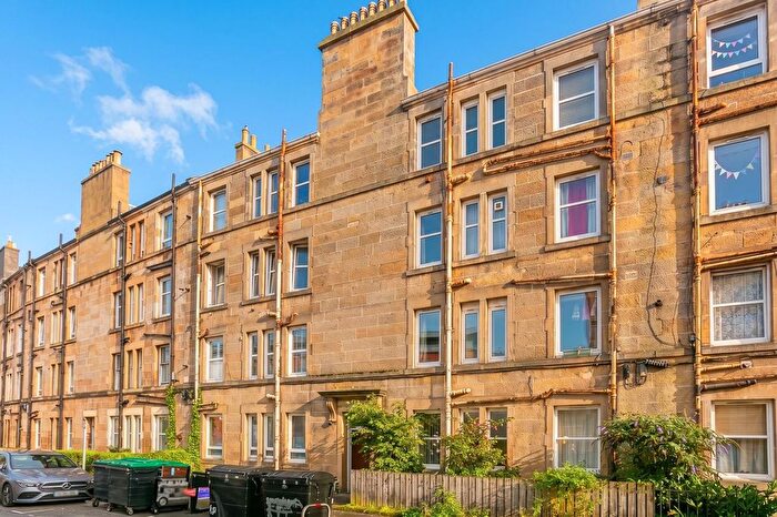 1 Bedroom Flat For Sale In Watson Crescent, Polwarth, Edinburgh, EH11