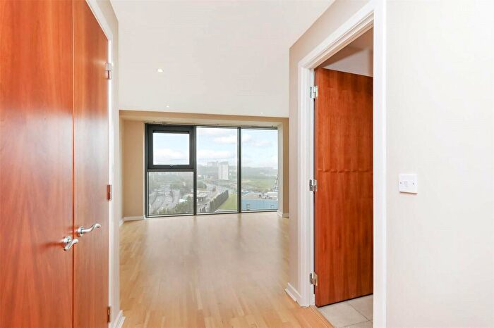 2 Bedroom Flat For Sale In Meadowside Quay Square, Glasgow Harbour, Glasgow, G11