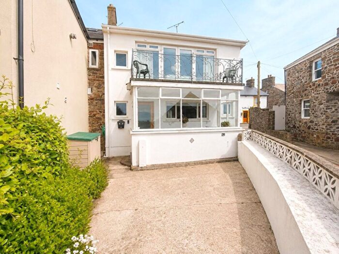 2 Bedroom Flat For Sale In Nun Street, Haverfordwest, Dyfed, SA62