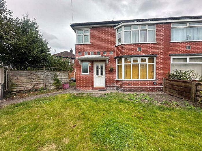 3 Bedroom Semi-Detached House To Rent In Southbourne Avenue, Urmston, Manchester, M41