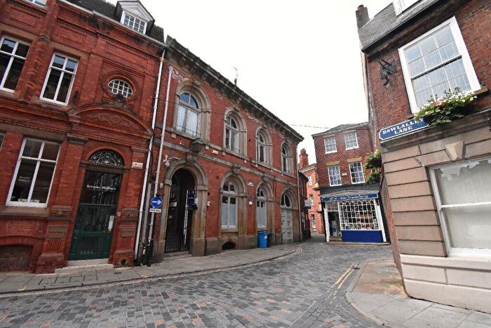 2 Bedroom Flat To Rent In Land Of Green Ginger, Hull, HU1