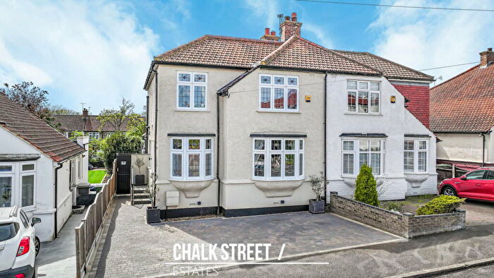 3 Bedroom Semi Detached House For Sale In Whitethorn Gardens, Hornchurch, RM11