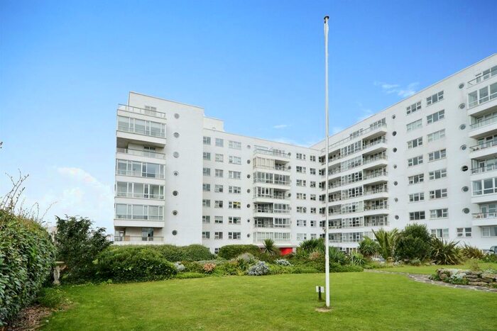 2 Bedroom Flat To Rent In Marine Drive, Brighton, BN2