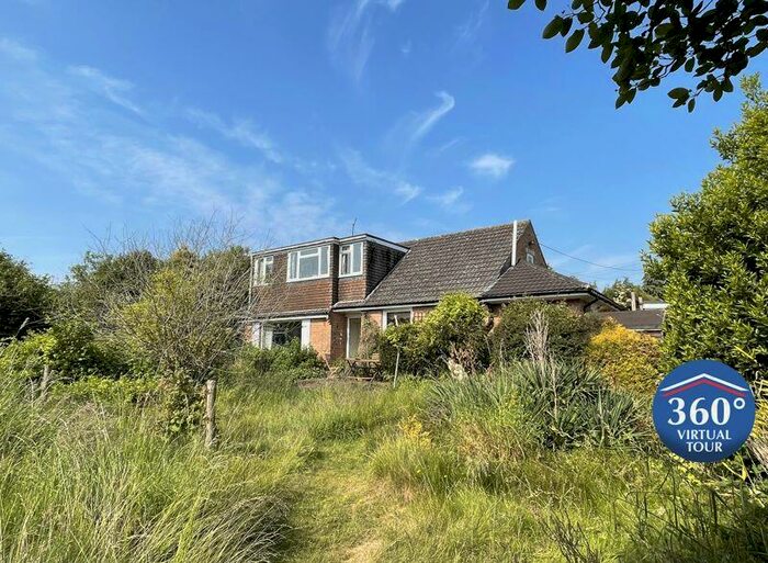 3 Bedroom Detached Bungalow For Sale In A Bedroom Home In Need Of Updating In Shillingford St. George, EX2