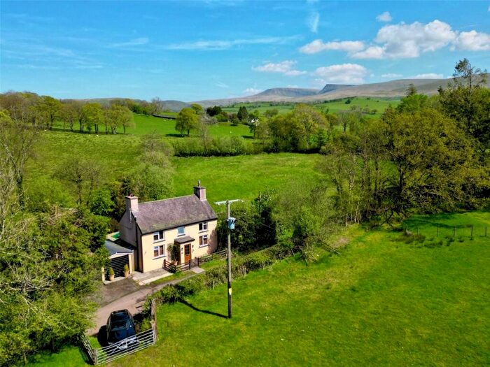 2 Bedroom Detached House For Sale In Llanddeusant, Llangadog, Carmarthenshire, SA19