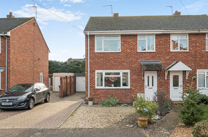 3 Bedroom Semi Detached House For Sale In Paddock Close, Clapham, MK41